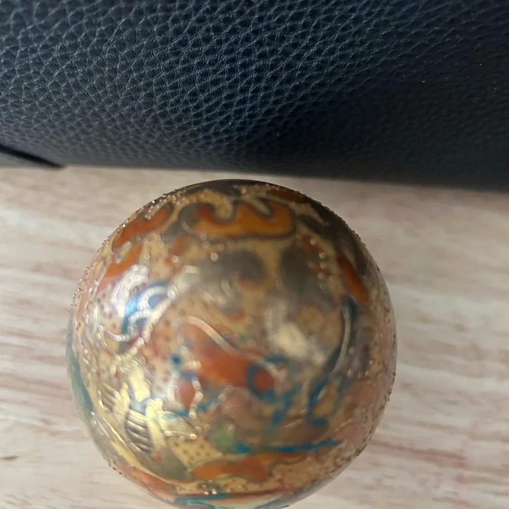 Vintage hand painted Japanese satsuma moriage goso blue egg.
